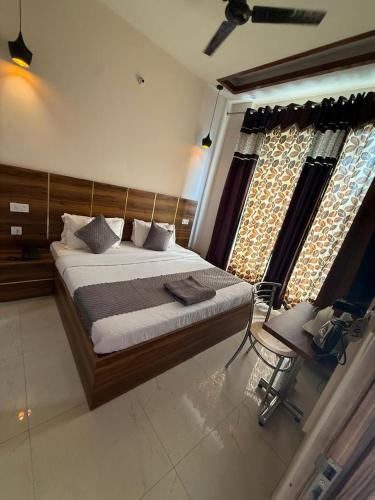 Hotel Kartik,,3 star