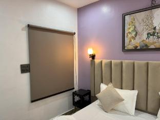 the farmhouse cafe and lounge