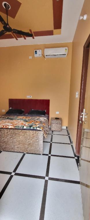 hotel panipat town house