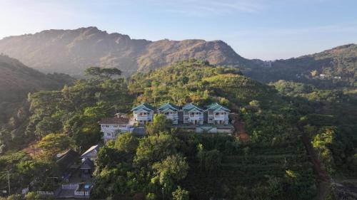 the autumn by maat hotels