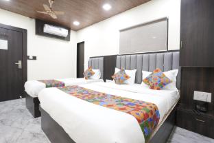 Hotel Gulshan Grand,,3 star