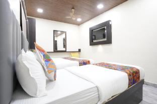Hotel Gulshan Grand,,3 star