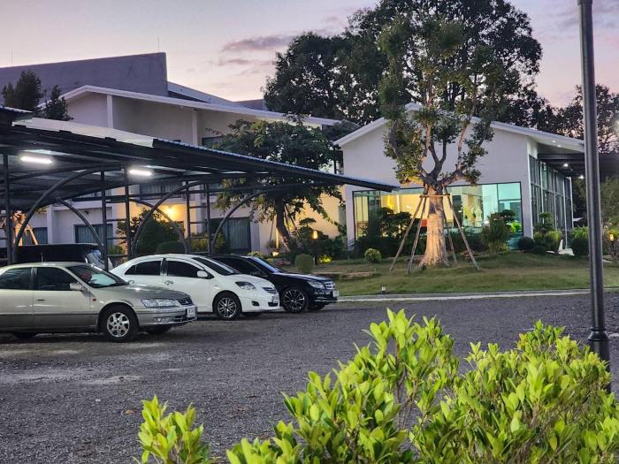 tree airport hotel hatyai