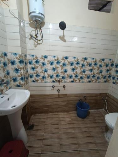 nain guest house
