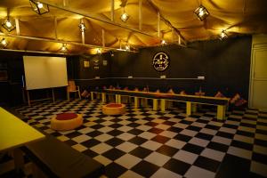 friends by alizeh bhagsunag mcleodganj