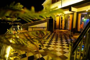 friends by alizeh bhagsunag mcleodganj