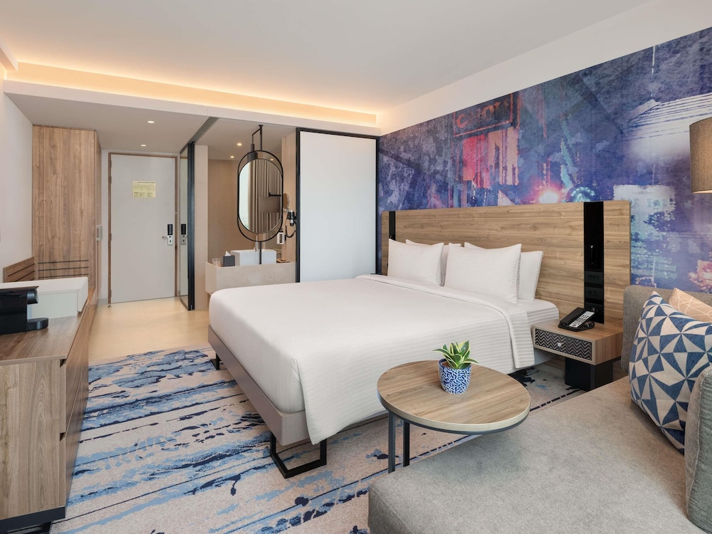 novotel new delhi city centre