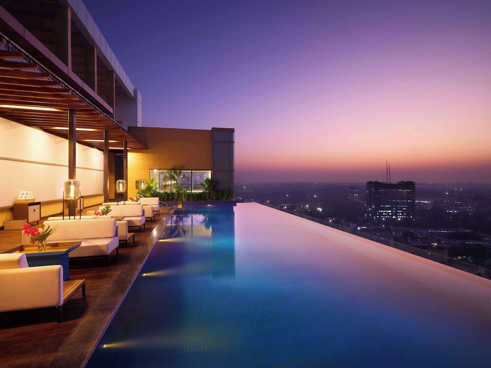 novotel new delhi city centre