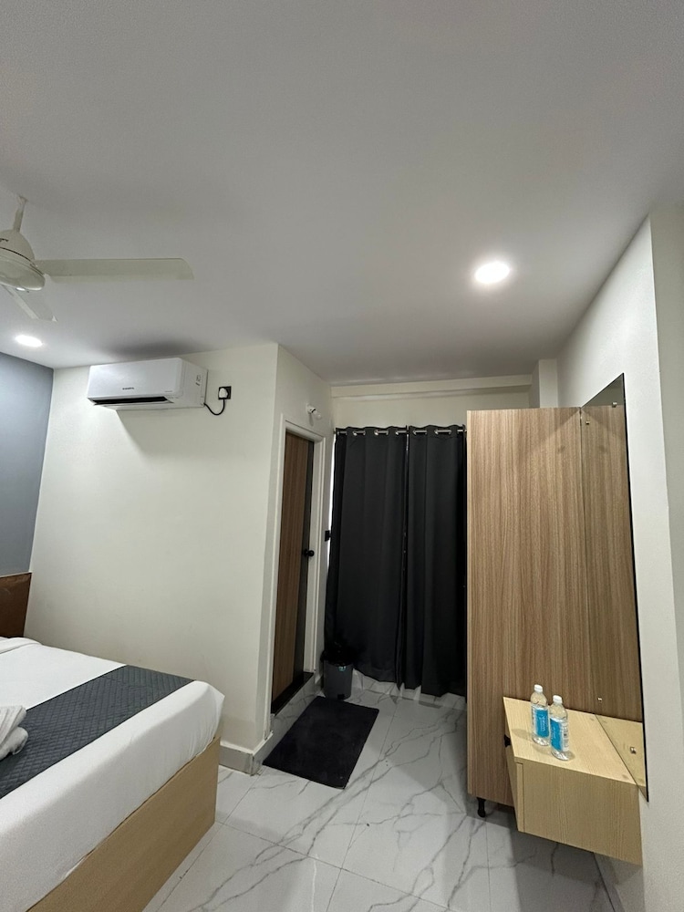 wildwings premium hotel