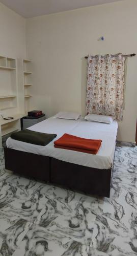 Vasavi Family Stay Hampi,,2 star