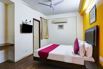 hotel bijwasan near yashobhomi