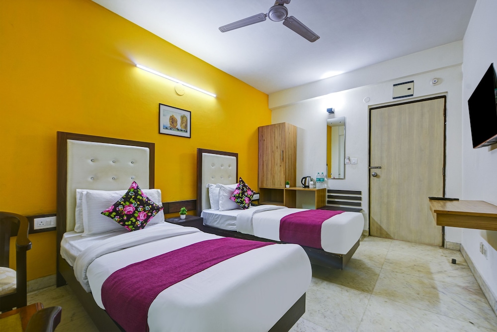 hotel bijwasan near yashobhomi