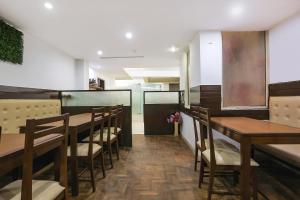 hotel bijwasan near yashobhomi