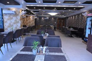 hotel varuna grand
