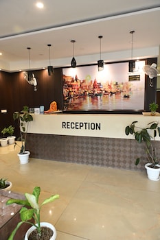 hotel varuna grand
