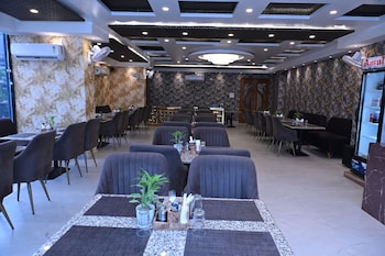 hotel varuna grand