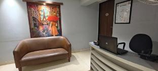 tim service apartment goregaon east near nesco