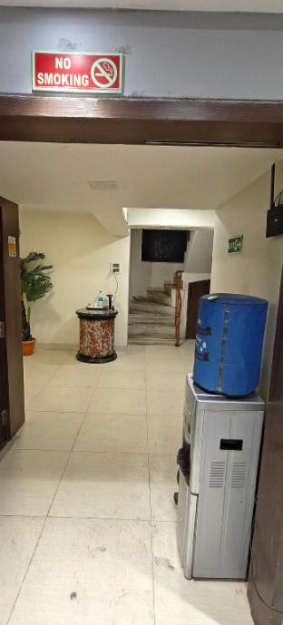 tim service apartment goregaon east near nesco