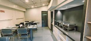 tim service apartment goregaon east near nesco
