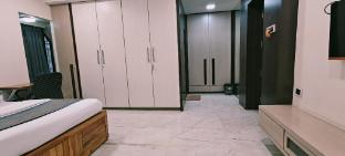 tim service apartment goregaon east near nesco