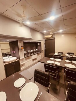 tim service apartment goregaon east near nesco