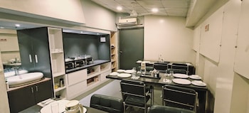 tim service apartment goregaon east near nesco