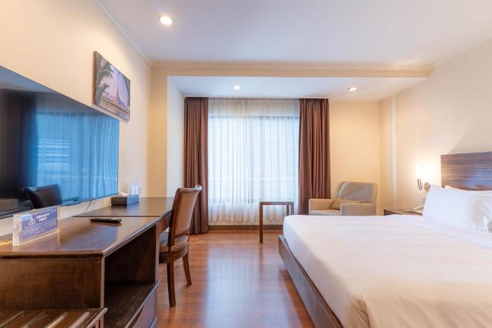 journeyhub sukhumvit 26 bangkok
