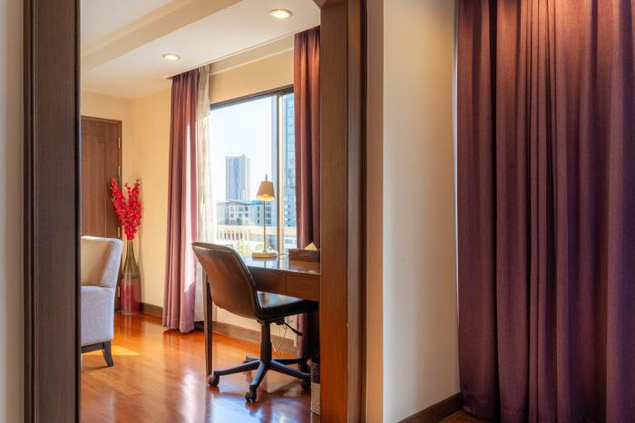 journeyhub sukhumvit 26 bangkok