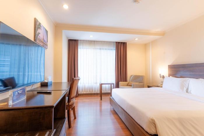 journeyhub sukhumvit 26 bangkok