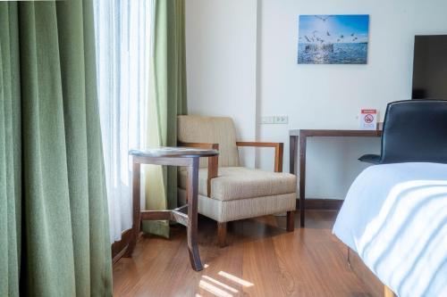 journeyhub sukhumvit 26 bangkok