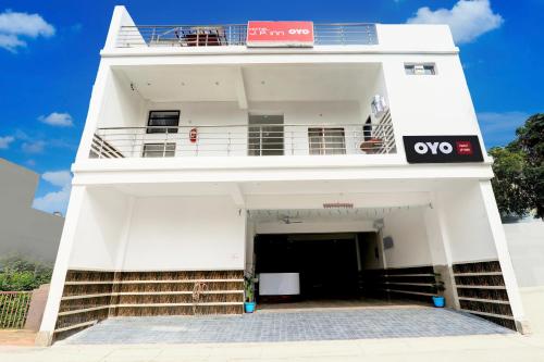 Hotel O Jp Inn,,4 star