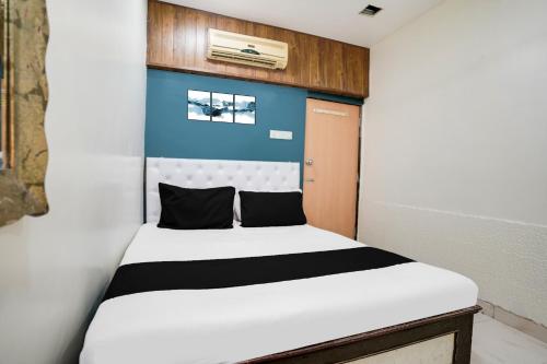 hotel o om sai palace