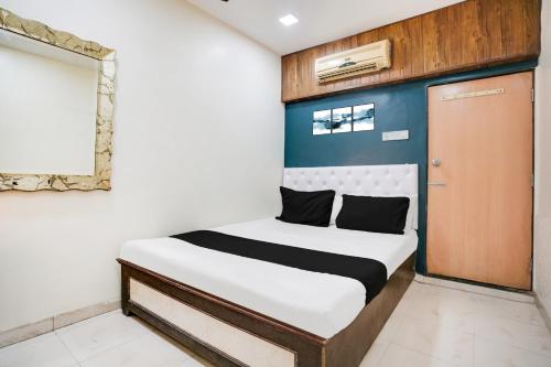 Hotel O Om Sai Palace,,4 star