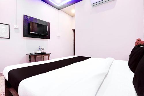 Hotel O S B Guest House,,4 star