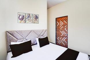 hotel o midwaytreat burhanpur