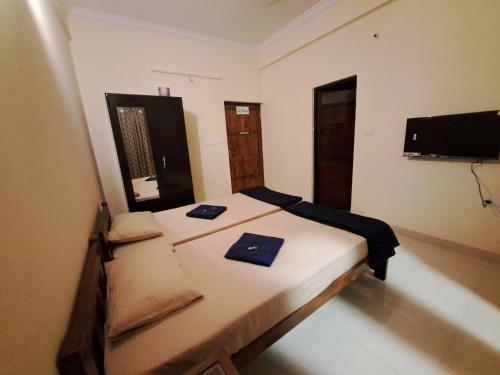 Dsouzas Guest House,,2 star