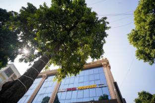 hotel mahaveer