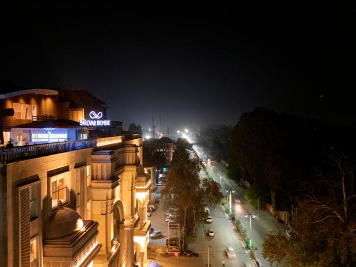 sarovar premiere srinagar