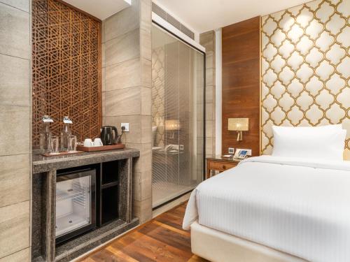 sarovar premiere srinagar