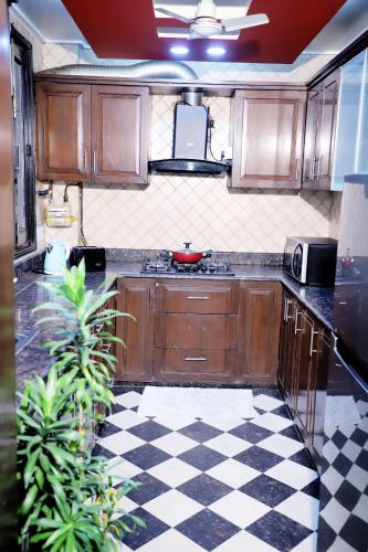 fortune home service apartment 3bhk j 171 saket