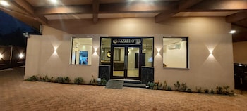 nazri hotel