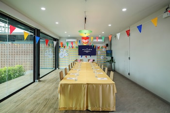 the horizon groove hotel