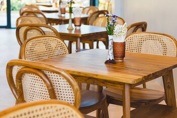 the horizon groove hotel