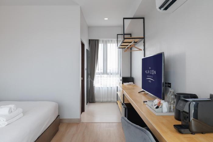 the horizon groove hotel