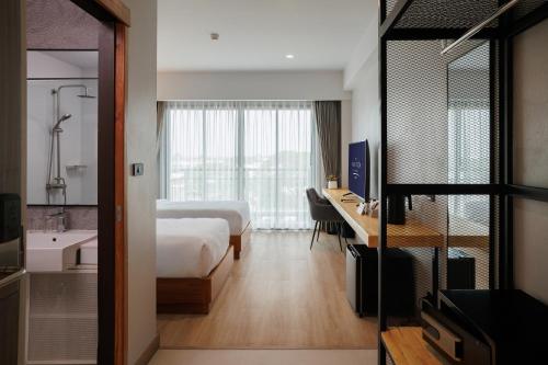 the horizon groove hotel