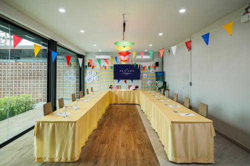 the horizon groove hotel