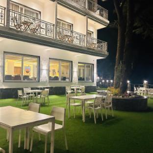 Baris Stays Mussoorie,,4 star