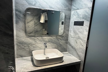 hotel kushala grand dombivali