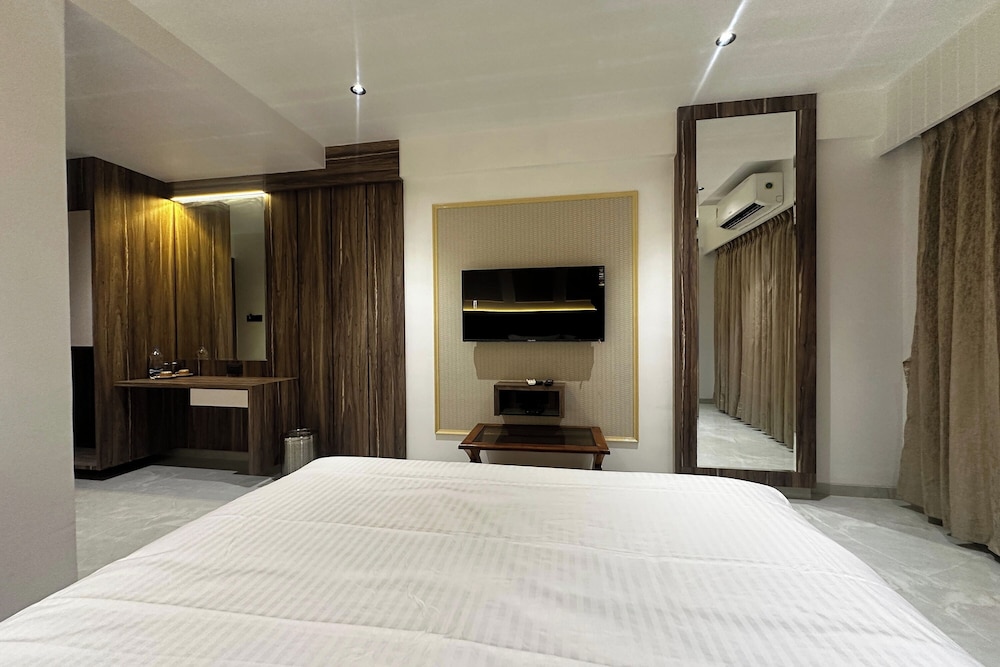 hotel kushala grand dombivali