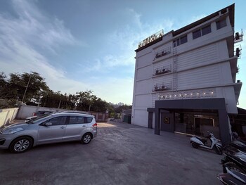 hotel kushala grand dombivali